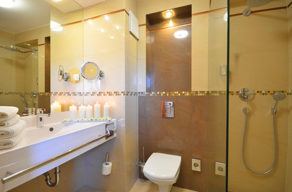 Hotel Hanseatic - Adults Only Колобжег Экстерьер фото